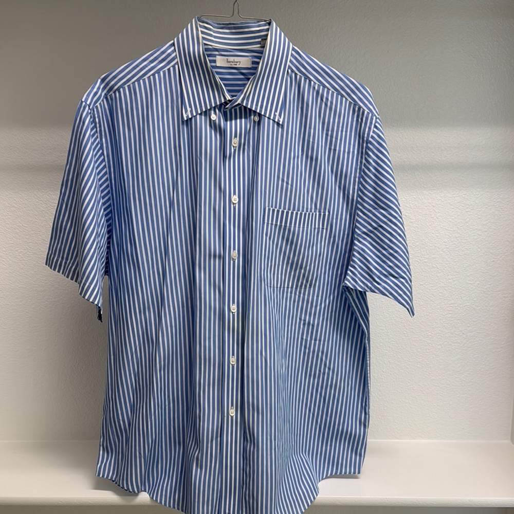 Turnbury Men’s XL 100% Cotton Short Sleeve Blue White Stripe Button Down Shirt.
